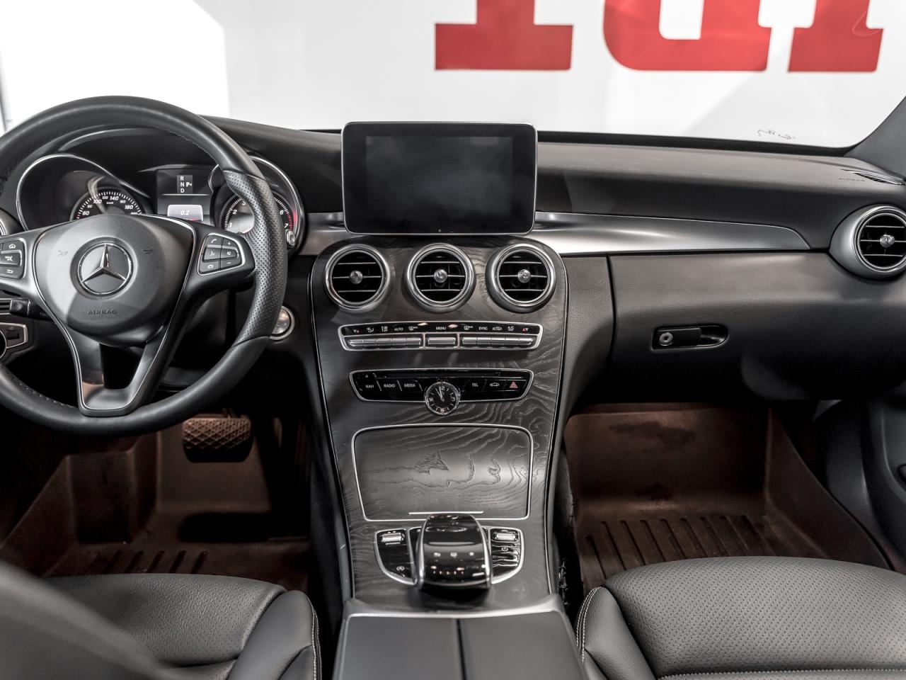 2015 Mercedes-Benz C 300 C 300|AMG PKG|BLINDSPOT|NAVI|REARCAM|PANO|ACCIDENT FREE Photo