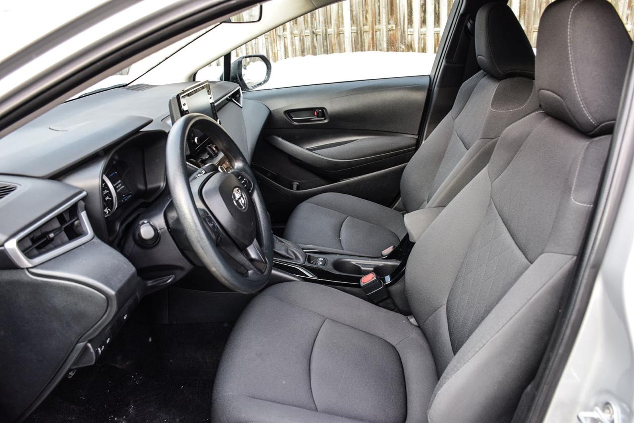 2022 Toyota Corolla LE No Accident Carplay BSM Heated Seats Photo