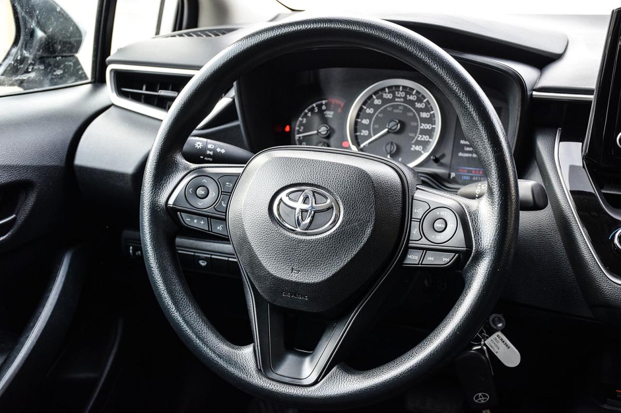 2022 Toyota Corolla LE No Accident Carplay BSM Heated Seats Photo