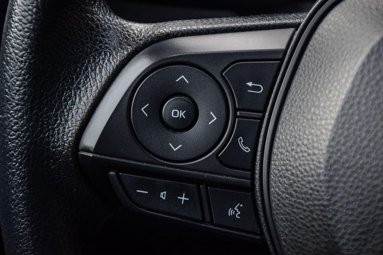 2022 Toyota Corolla LE No Accident Carplay BSM Heated Seats Photo