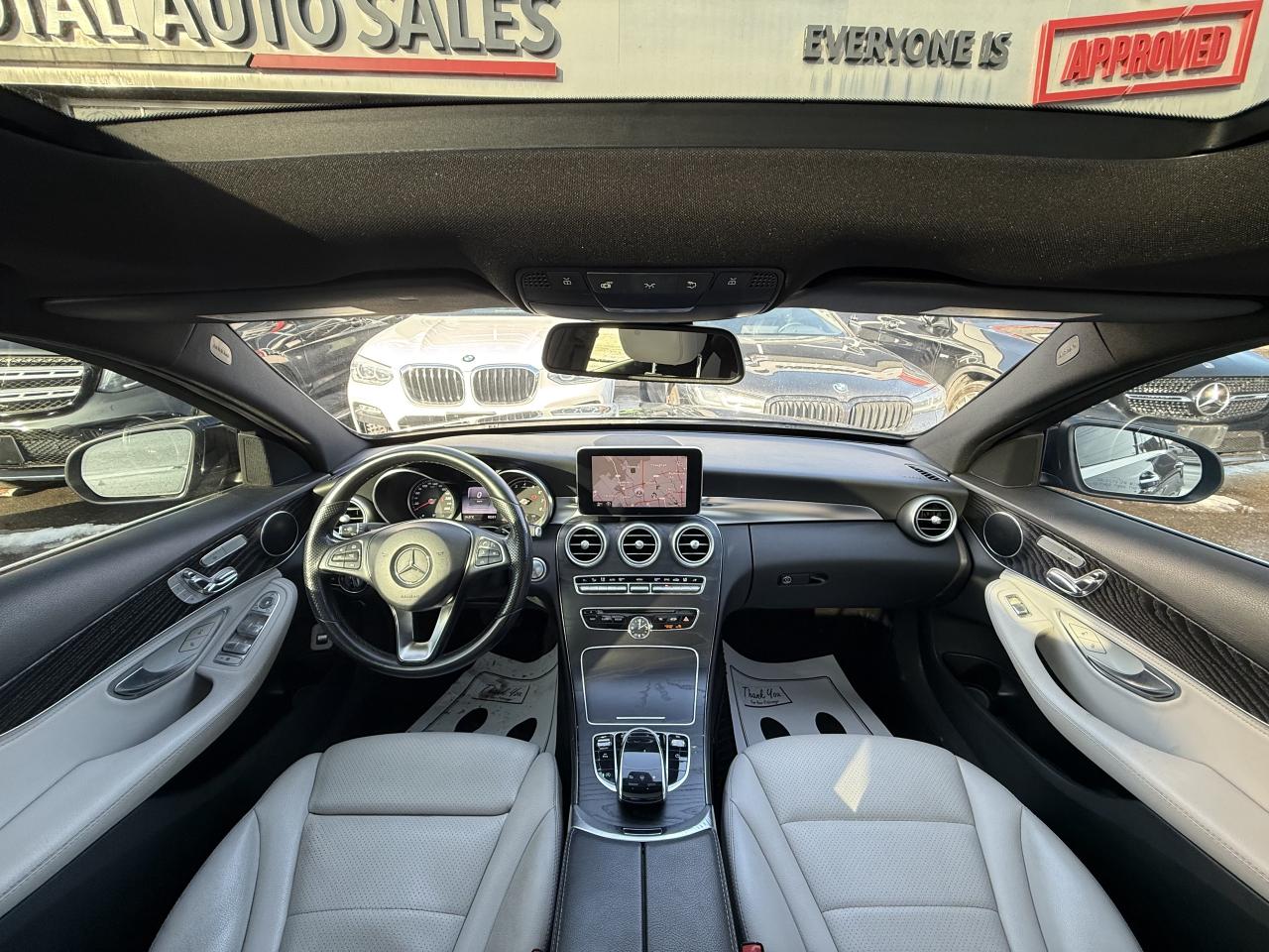 2015 Mercedes-Benz C-Class 300 //AMG PKG | PANO | NAVI | BACK UP CAMERA Photo