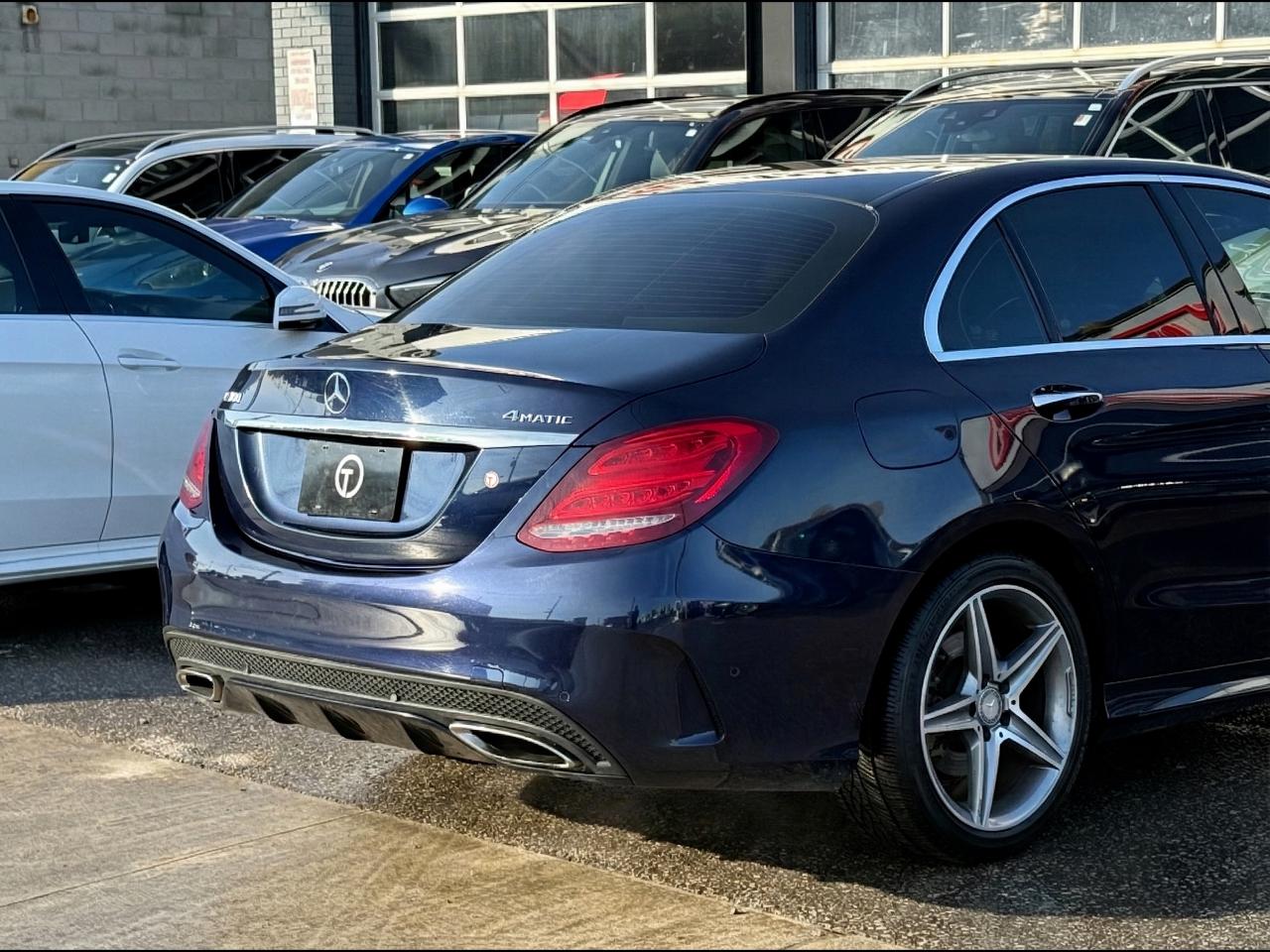 2015 Mercedes-Benz C-Class 300 //AMG PKG | PANO | NAVI | BACK UP CAMERA Photo
