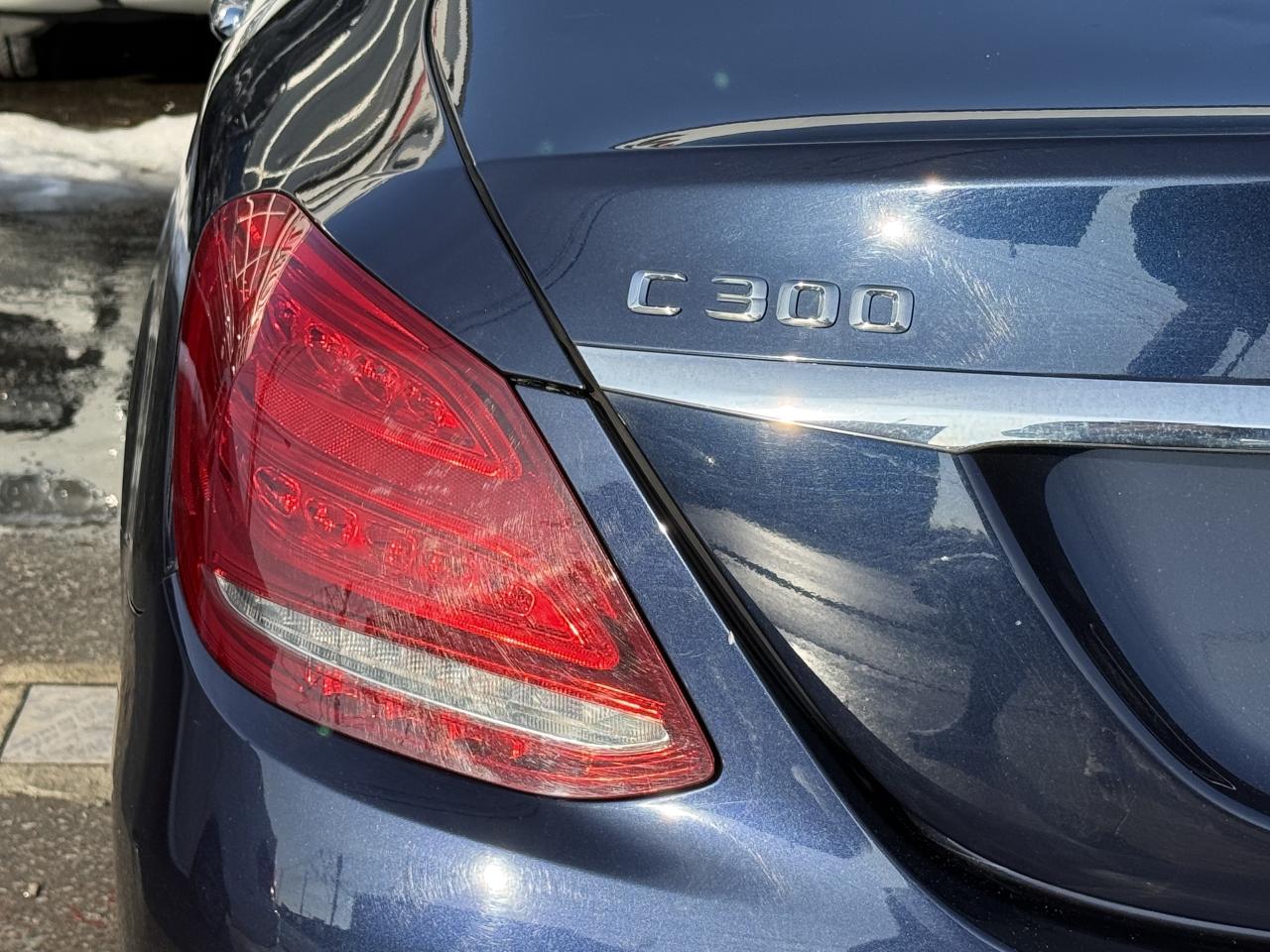 2015 Mercedes-Benz C-Class 300 //AMG PKG | PANO | NAVI | BACK UP CAMERA Photo