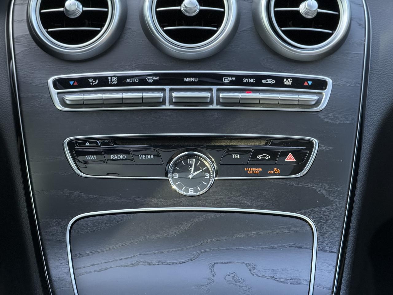 2015 Mercedes-Benz C-Class 300 //AMG PKG | PANO | NAVI | BACK UP CAMERA Photo