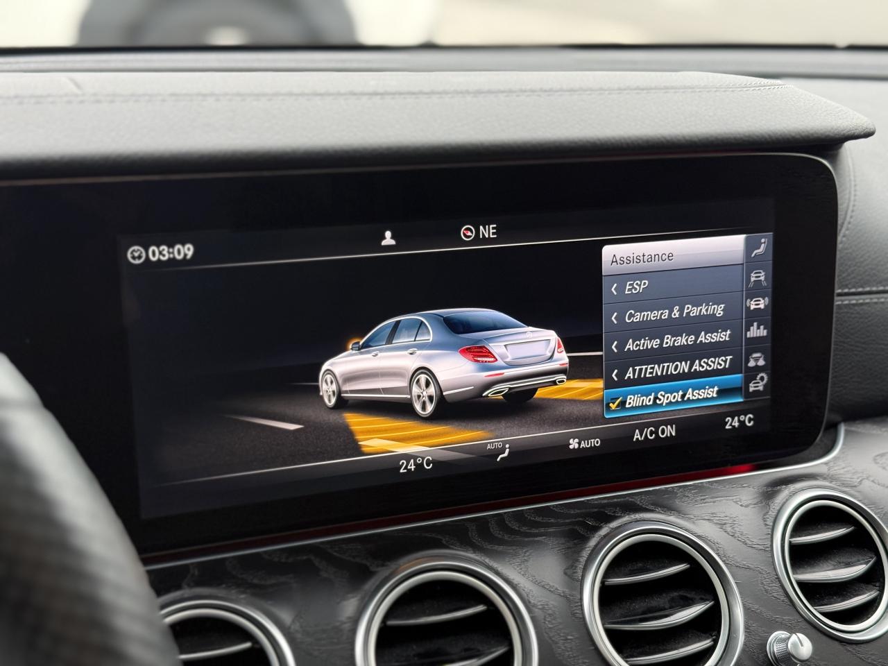 2017 Mercedes-Benz E-Class 400 //AMG PKG | BURMESTER | PANO | MASSAGE Photo