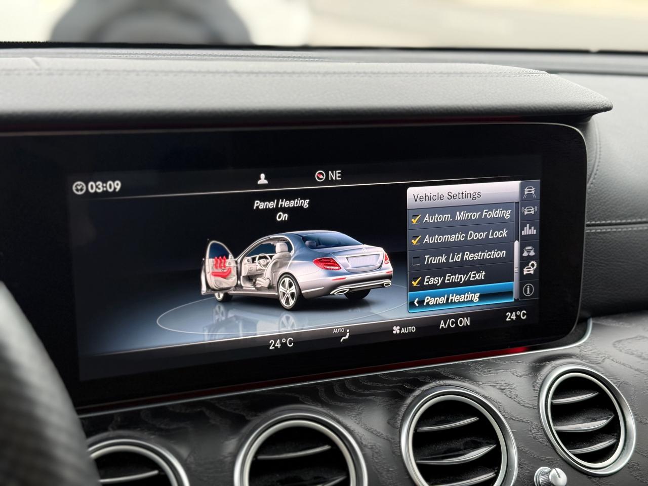 2017 Mercedes-Benz E-Class 400 //AMG PKG | BURMESTER | PANO | MASSAGE Photo