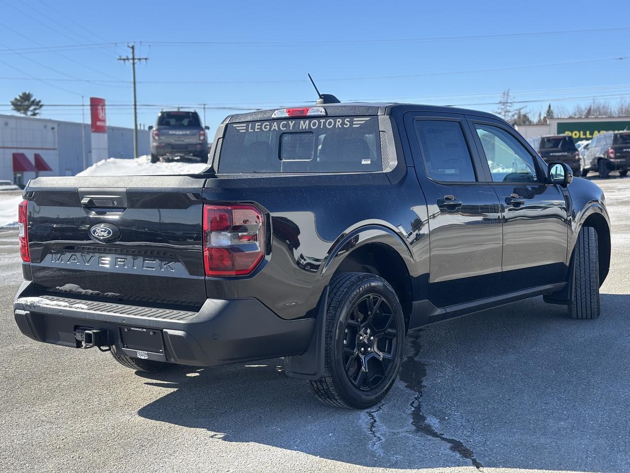 2026 Ford Maverick LARIAT® Photo3