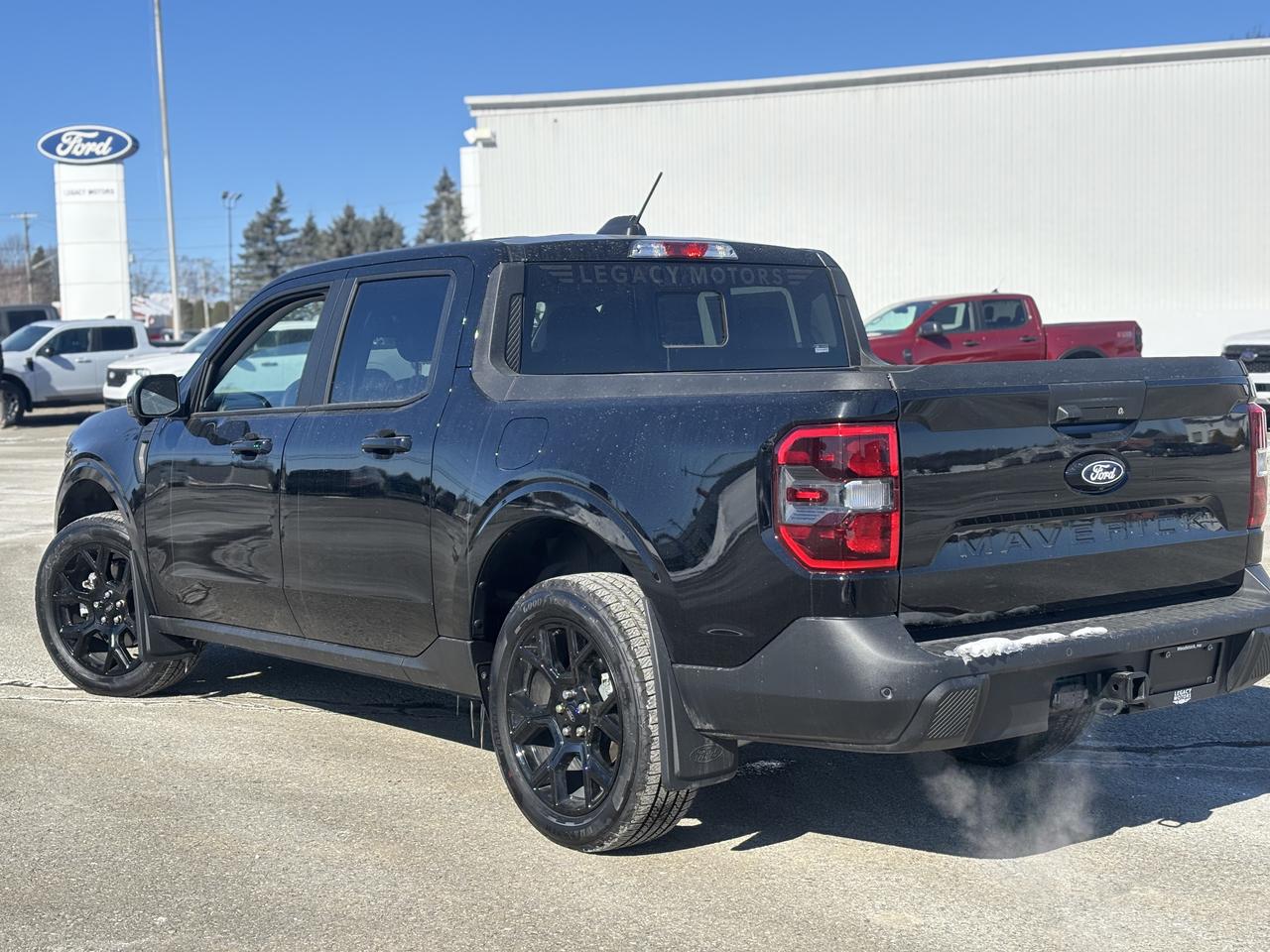 2026 Ford Maverick LARIAT® Photo2