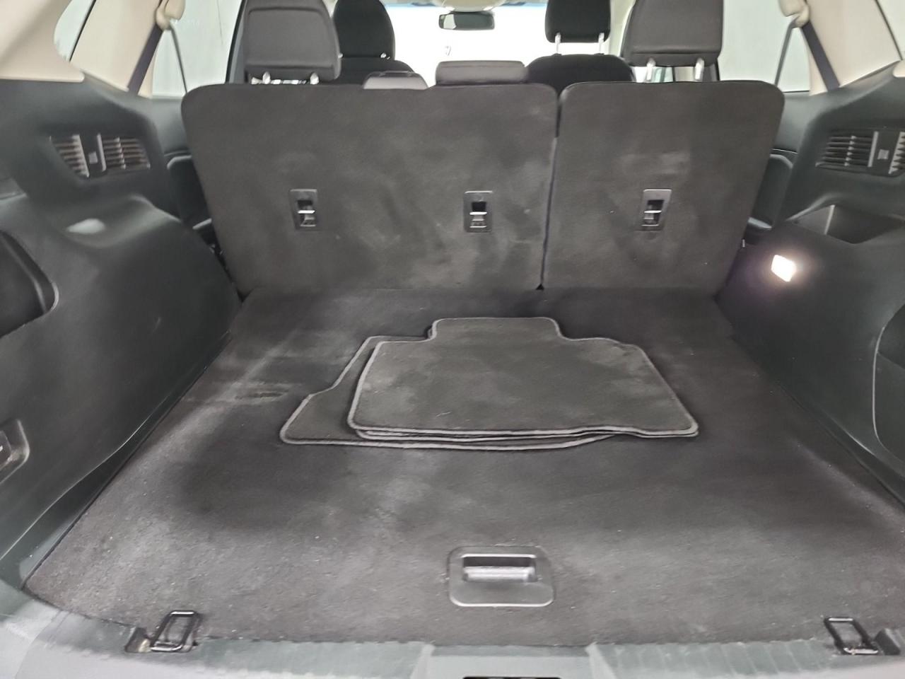 2019 Ford Edge SEL AWD Photo