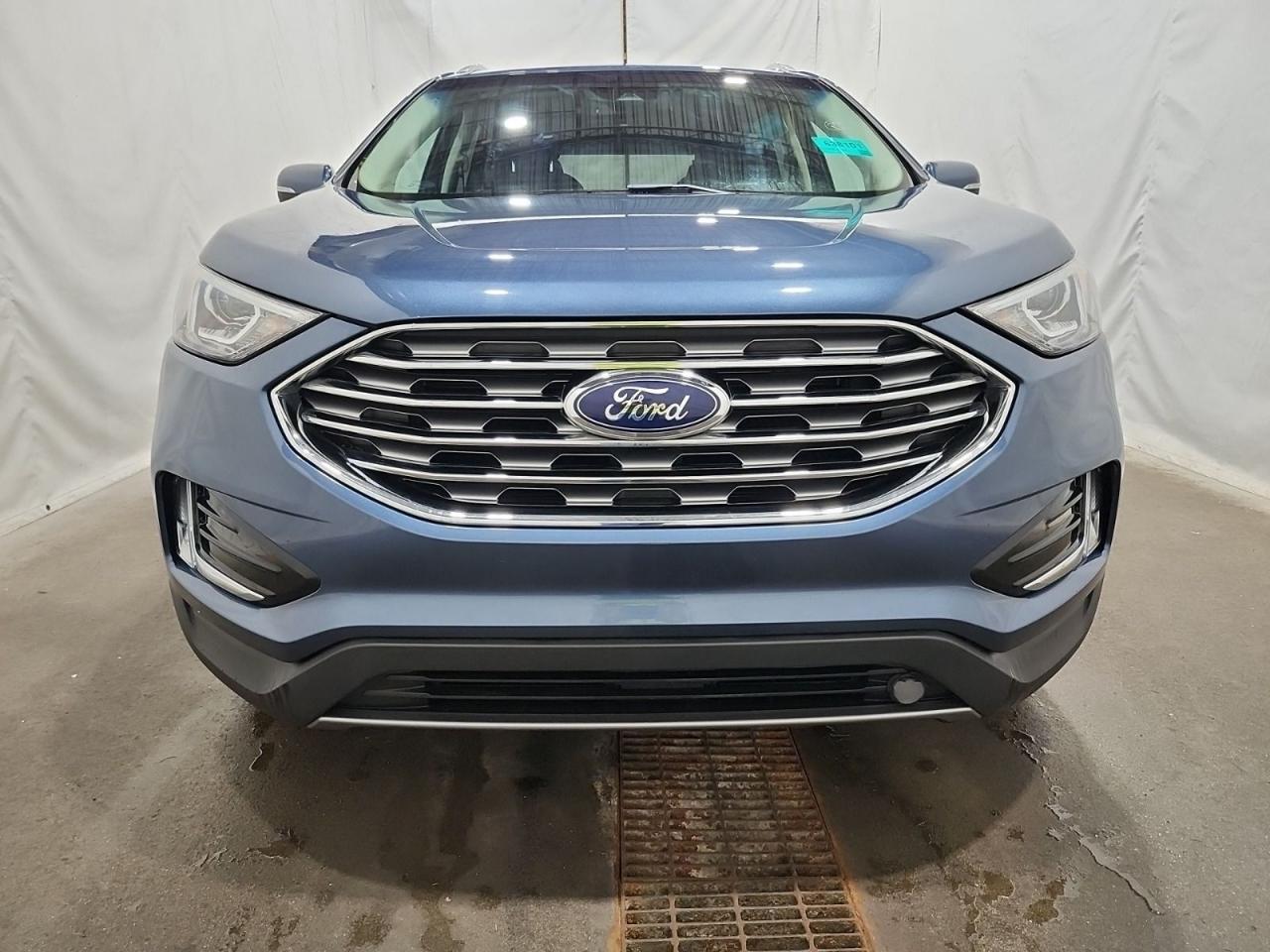 2019 Ford Edge SEL AWD Photo