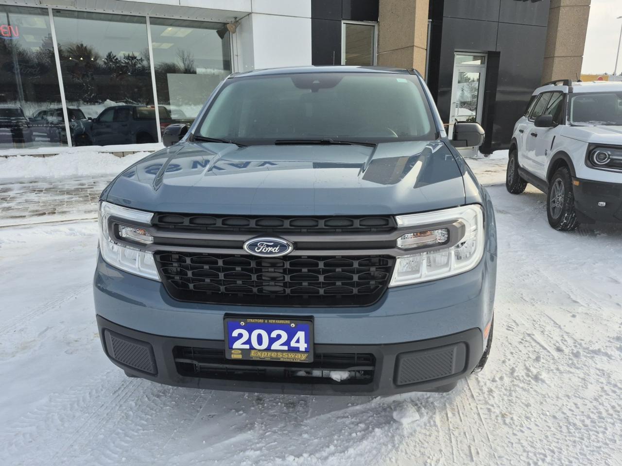 2024 Ford Maverick XLT, LUXURY PACKAGE! MOONROOF, AWD! WELL EQUIPPED! Photo