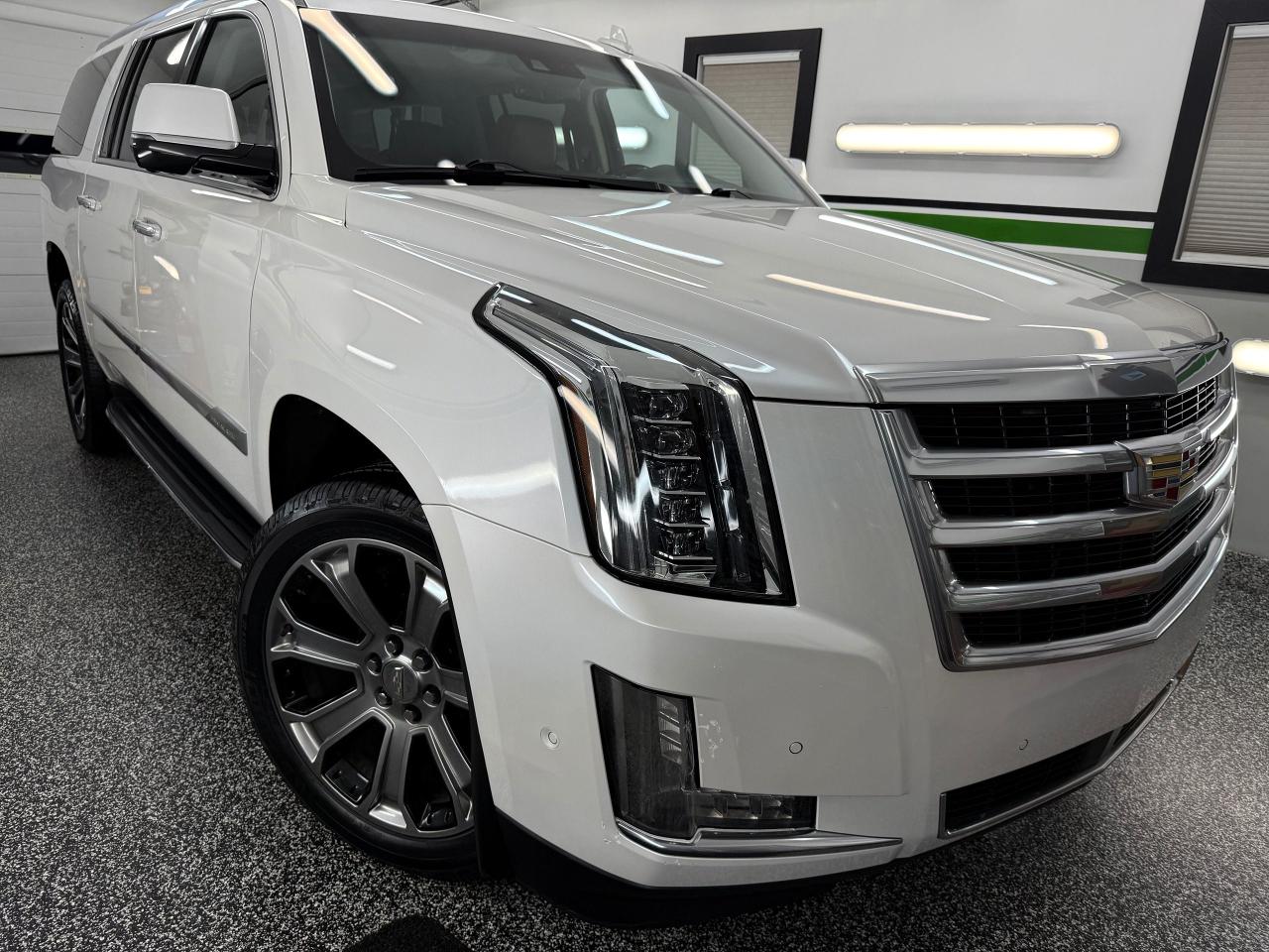 Used 2019 Cadillac Escalade ESV Premium Luxury for sale in Hilden, NS