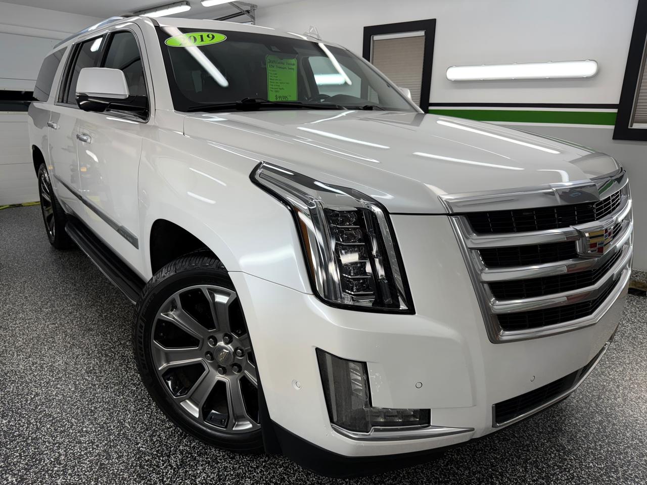 Used 2019 Cadillac Escalade ESV Premium Luxury for sale in Hilden, NS