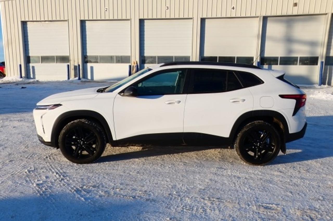 2025 Chevrolet Trax ACTIV FWD w/Htd Leather, S/R, BUC - Photo #1