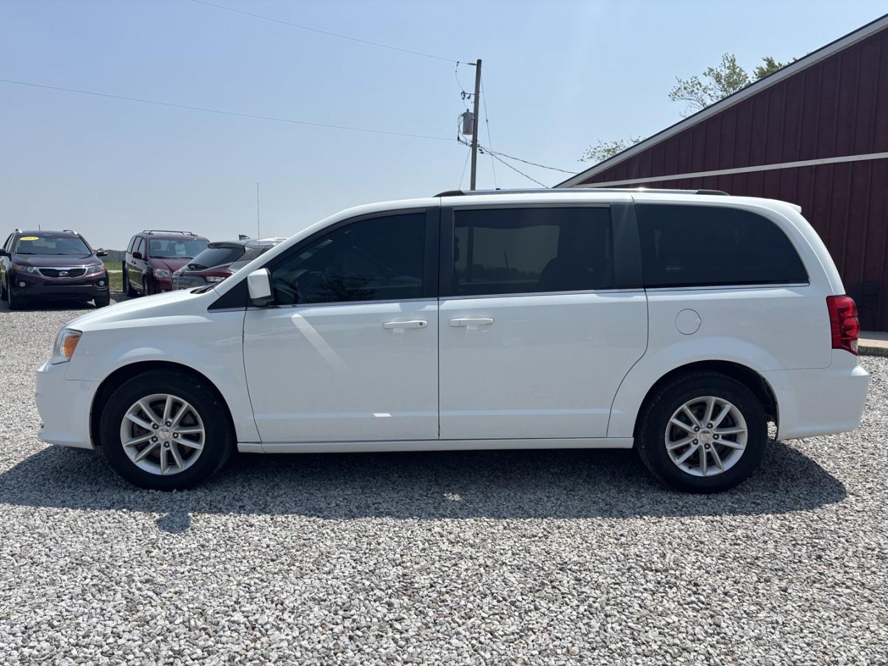 2019 Dodge Grand Caravan SE Plus Photo