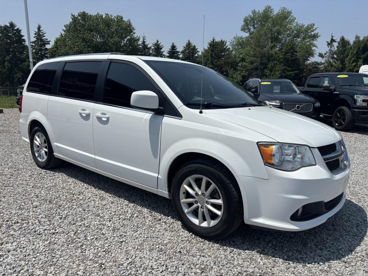 2019 Dodge Grand Caravan SE Plus Photo