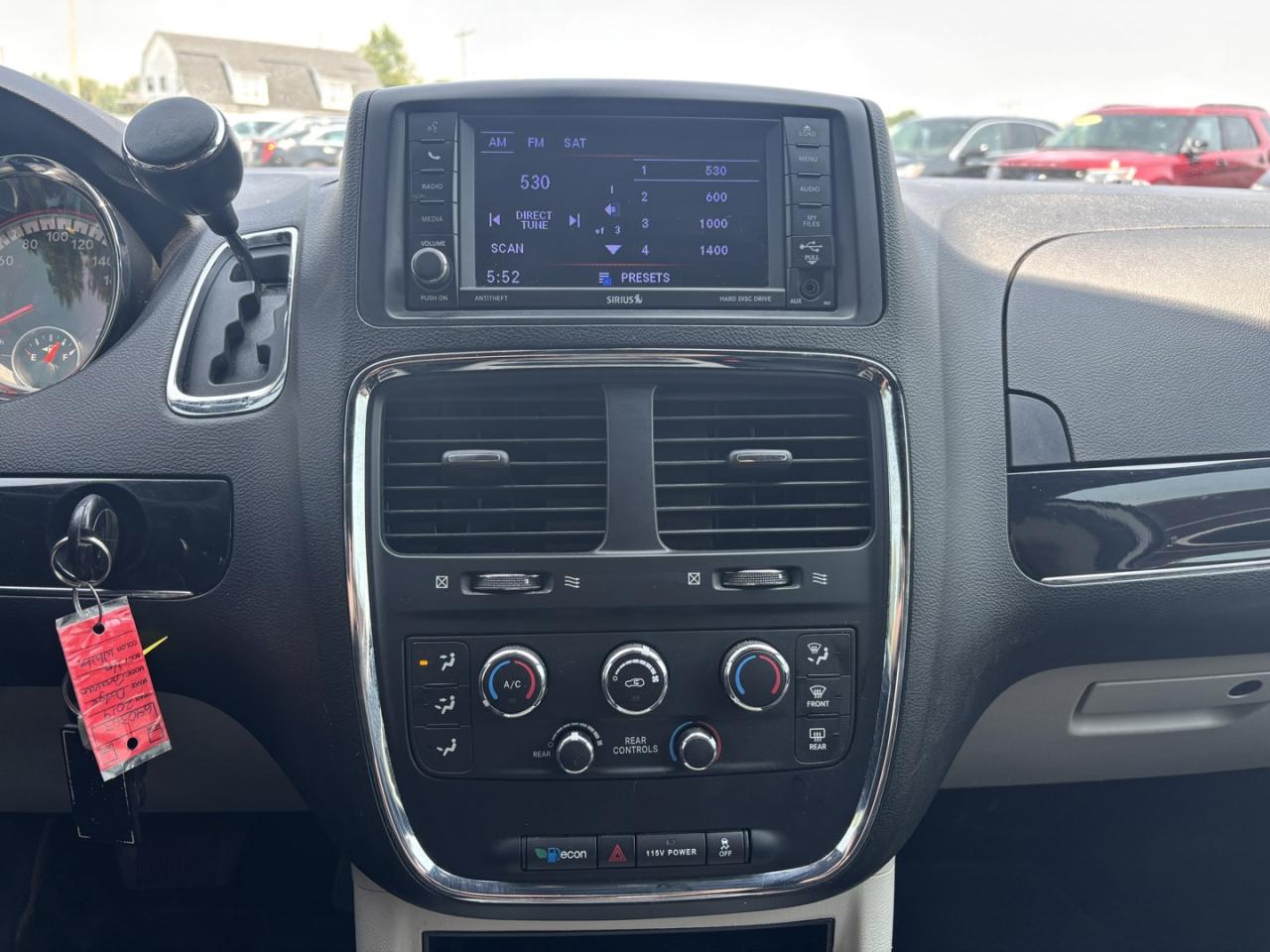 2019 Dodge Grand Caravan SE Plus Photo