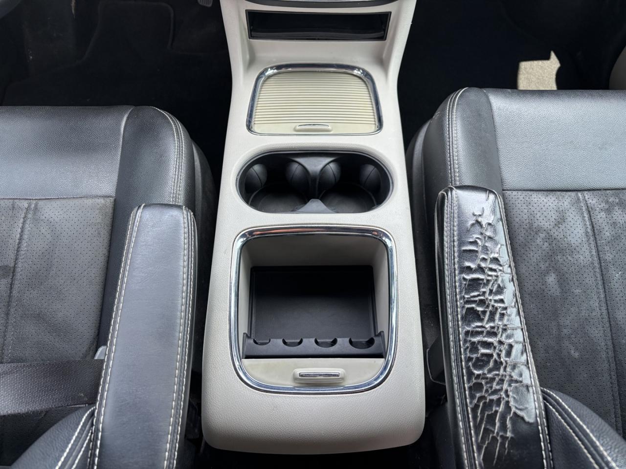 2019 Dodge Grand Caravan SE Plus Photo