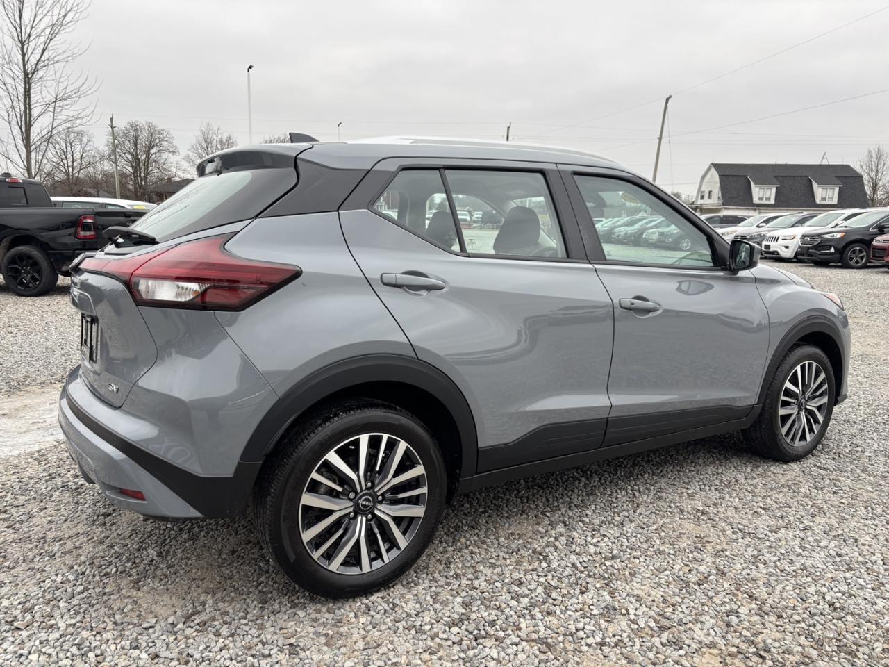 2024 Nissan Kicks SV Photo4