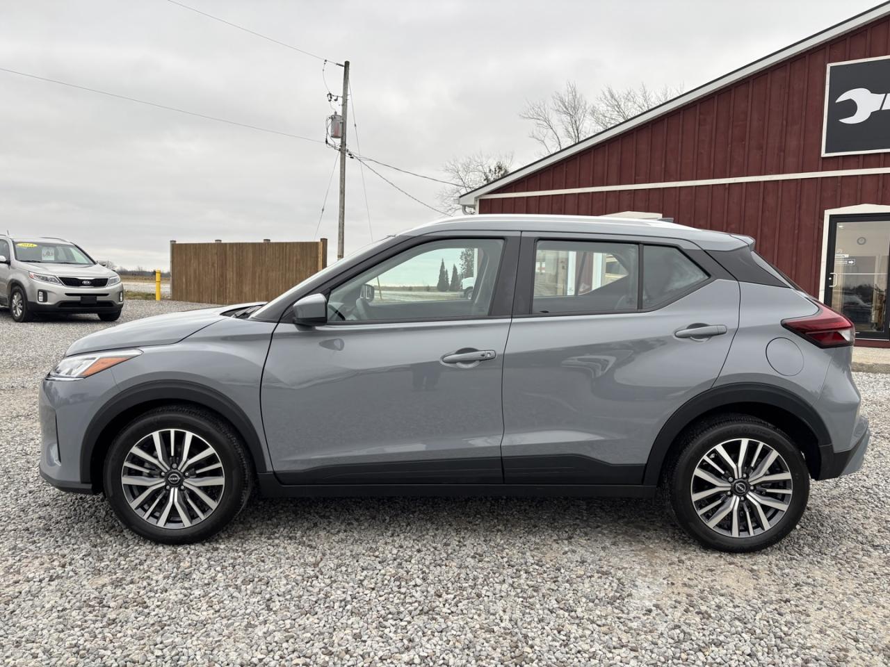 2024 Nissan Kicks SV Photo