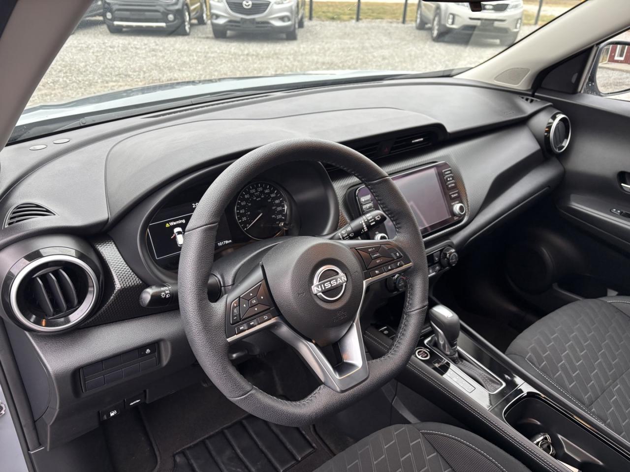 2024 Nissan Kicks SV Photo