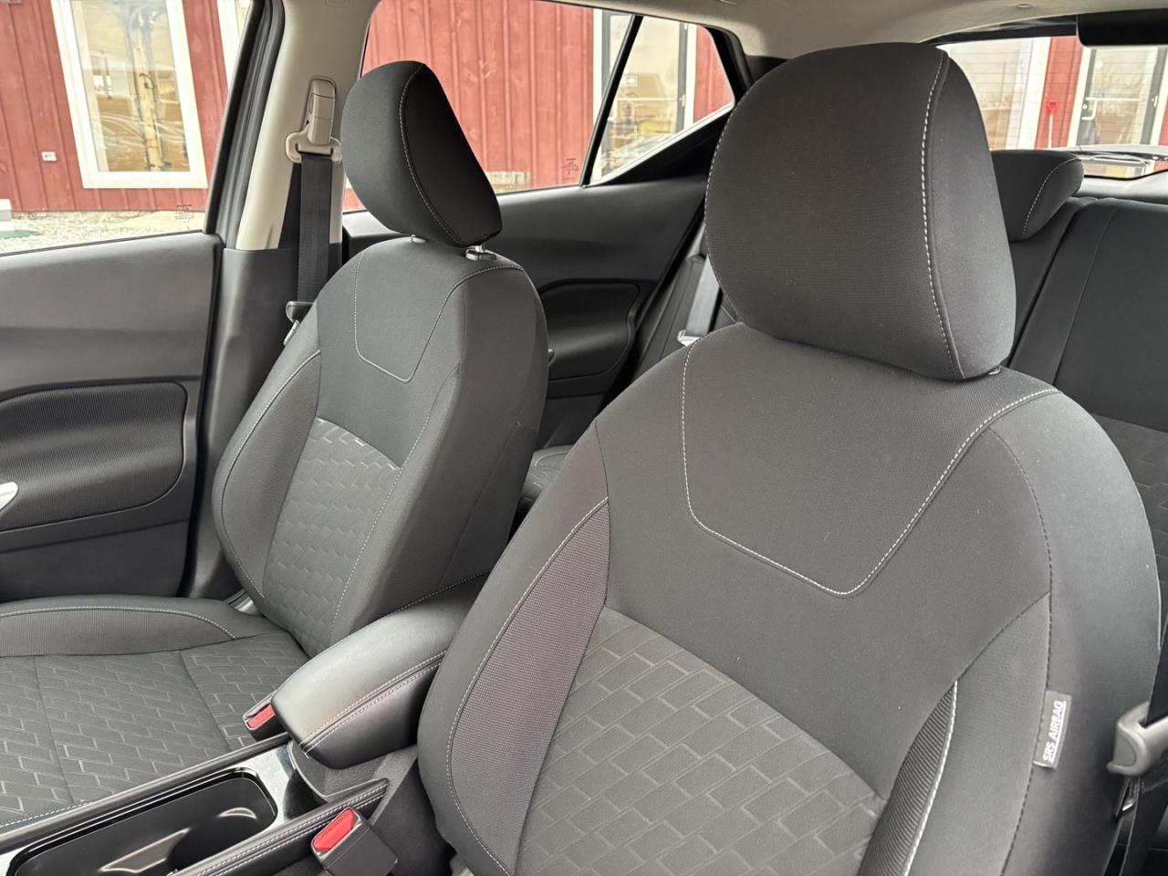 2024 Nissan Kicks SV Photo