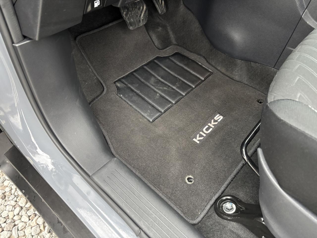 2024 Nissan Kicks SV Photo