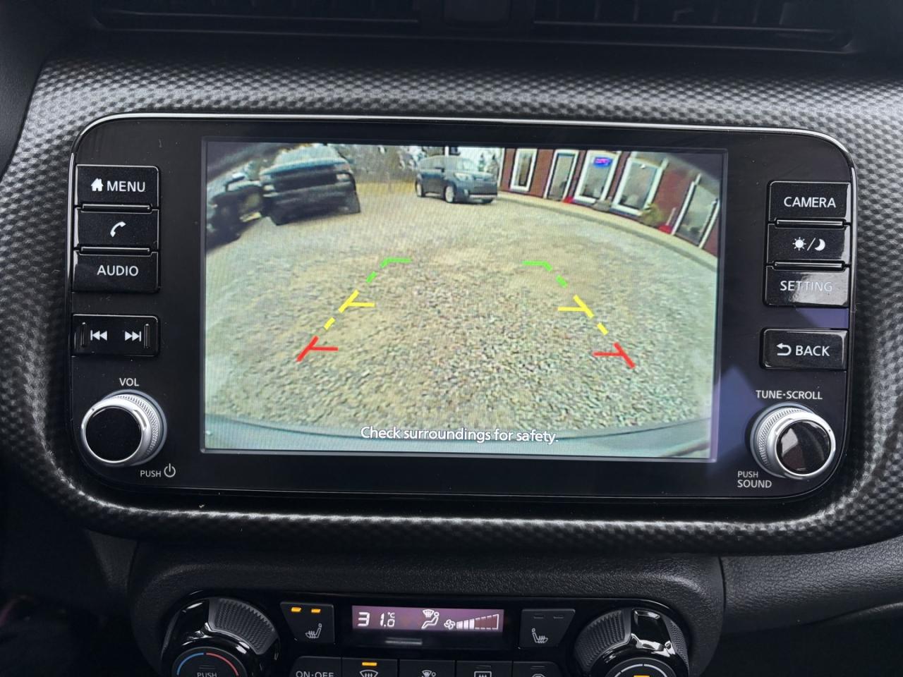 2024 Nissan Kicks SV Photo