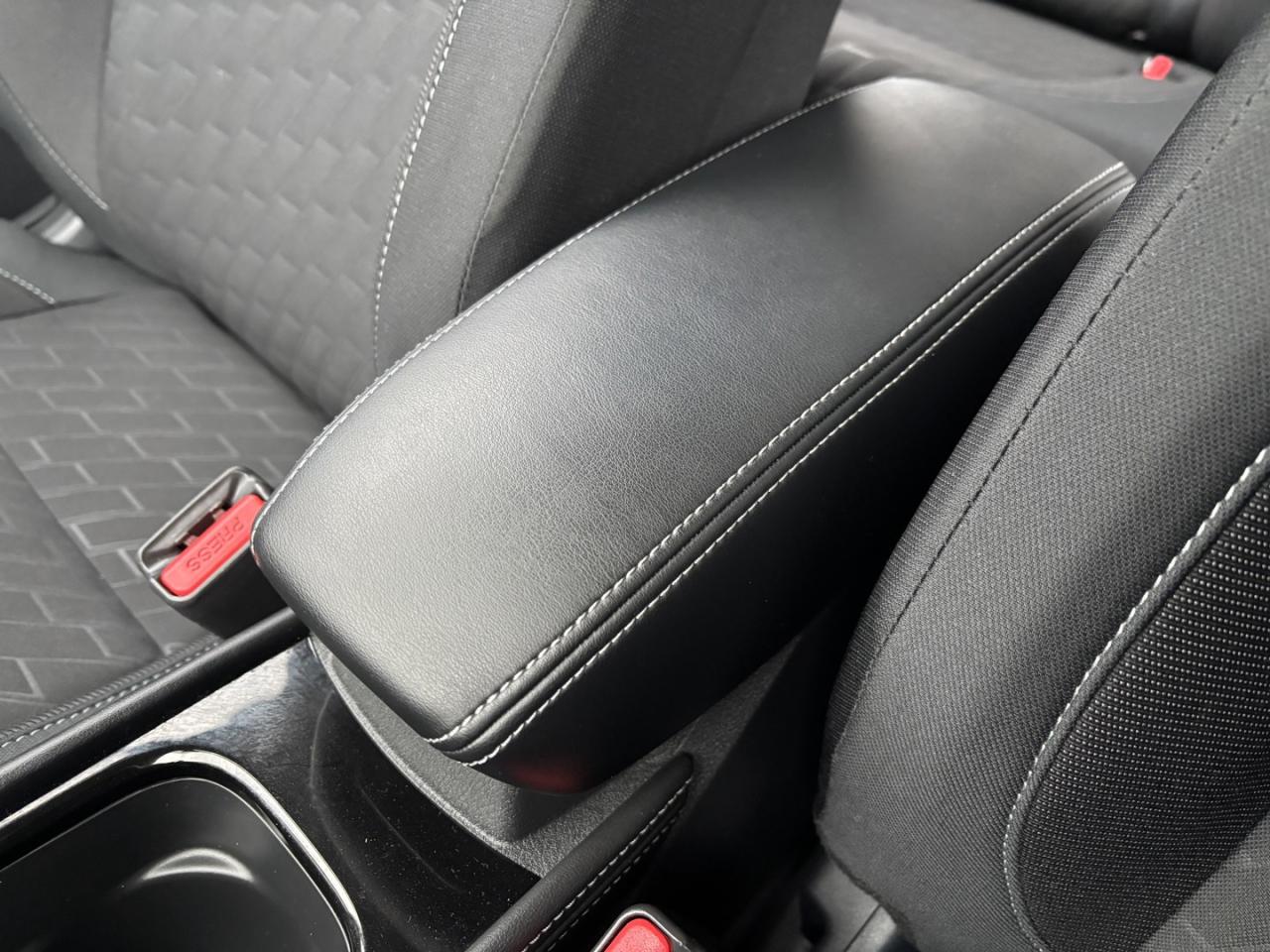 2024 Nissan Kicks SV Photo