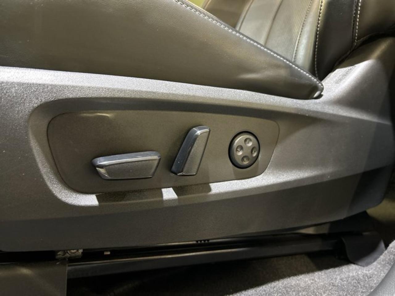 2023 Infiniti QX60 PURE AWD | Panoramic Roof | No accidents Photo