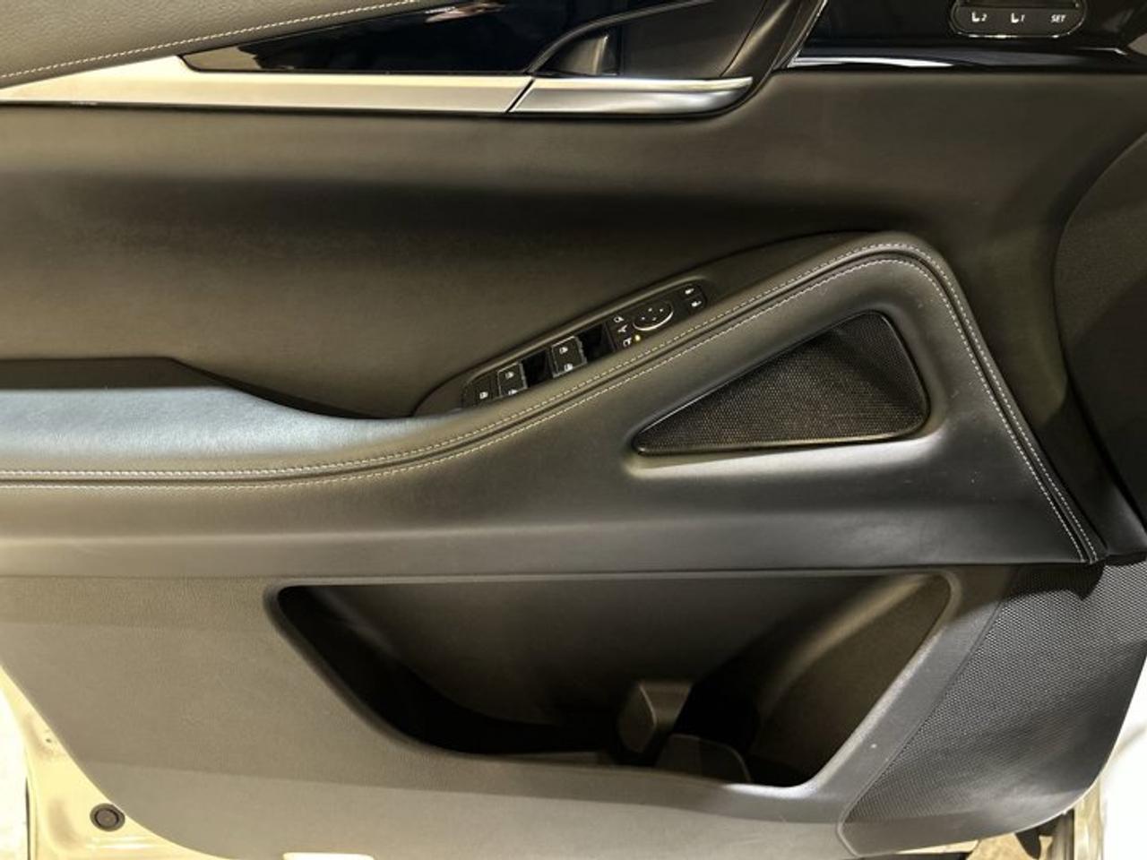 2023 Infiniti QX60 PURE AWD | Panoramic Roof | No accidents Photo