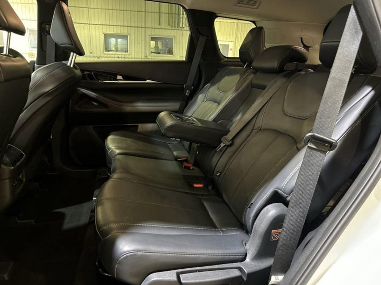 2023 Infiniti QX60 PURE AWD | Panoramic Roof | No accidents Photo