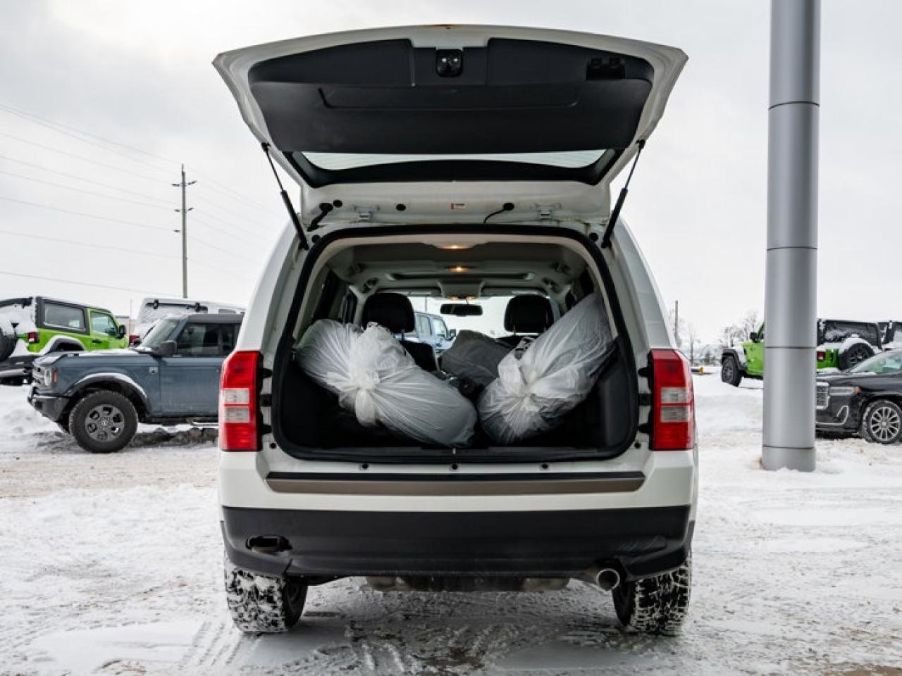 2016 Jeep Patriot 75th Anniversary Photo