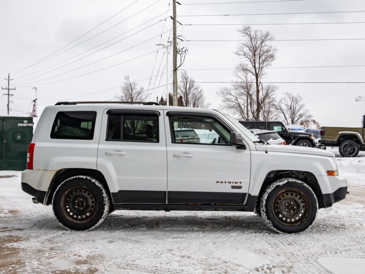 2016 Jeep Patriot 75th Anniversary Photo
