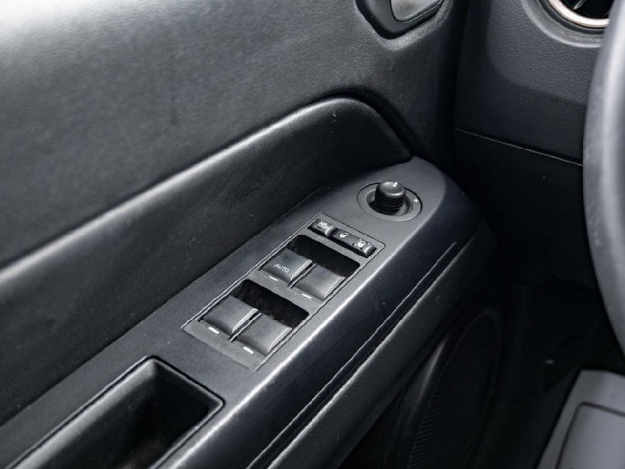 2016 Jeep Patriot 75th Anniversary Photo