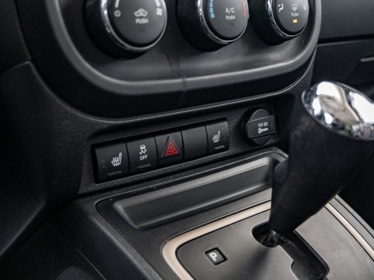 2016 Jeep Patriot 75th Anniversary Photo