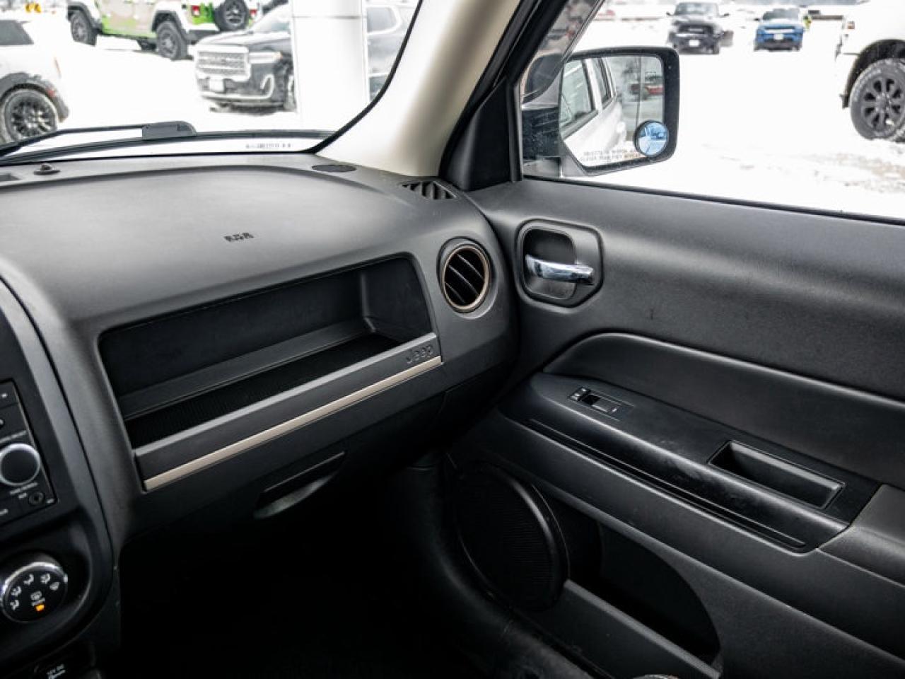 2016 Jeep Patriot 75th Anniversary Photo