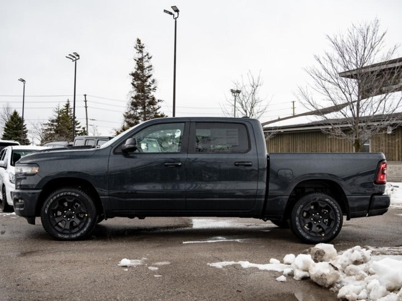 2026 RAM 1500 SPORT Photo4