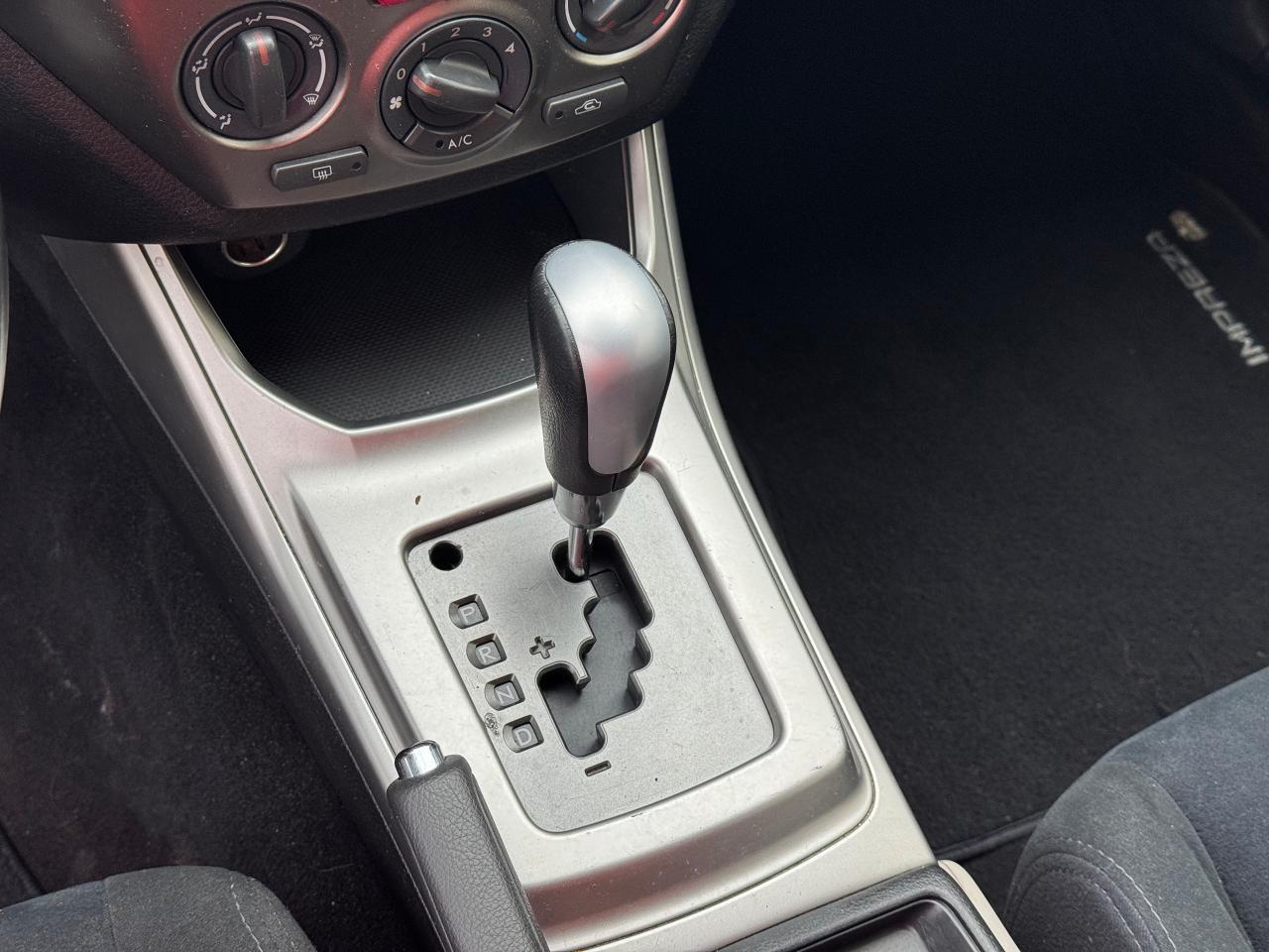 2010 Subaru Impreza 2.5i **CLEAN CARFAX** Photo