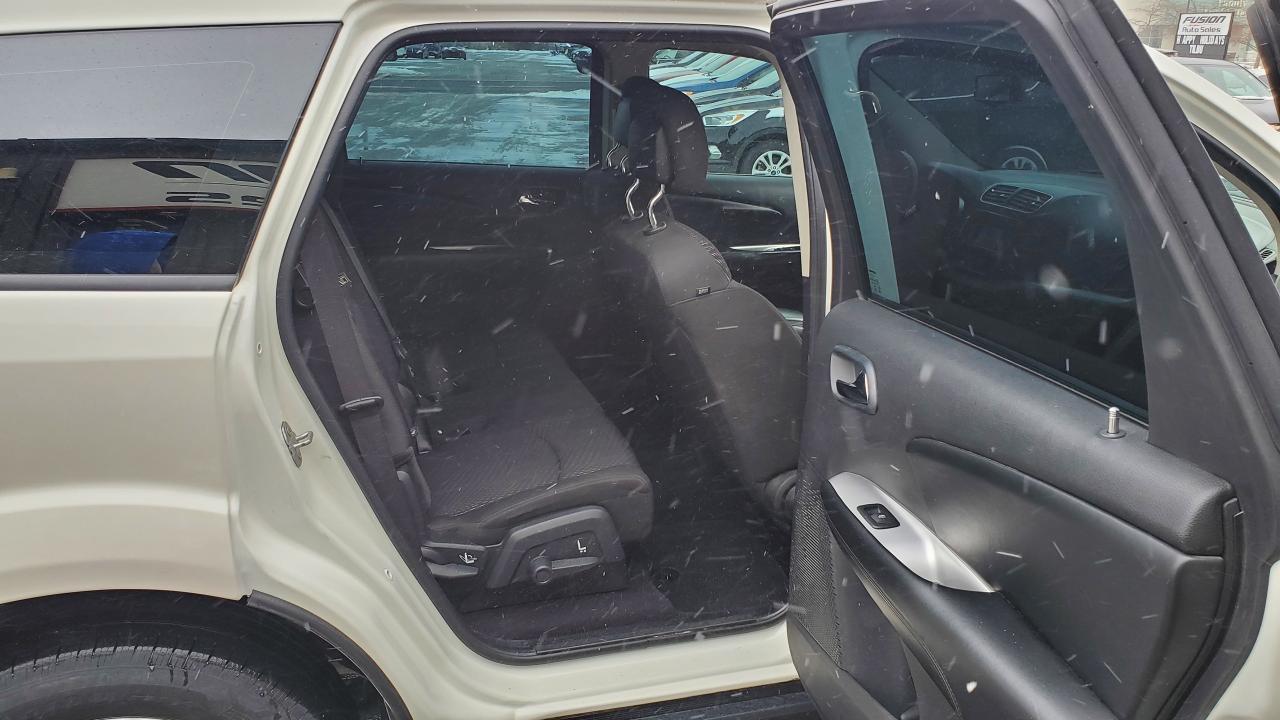 2016 Dodge Journey Canada Value Pkg-7 PASS THIRD ROW Photo