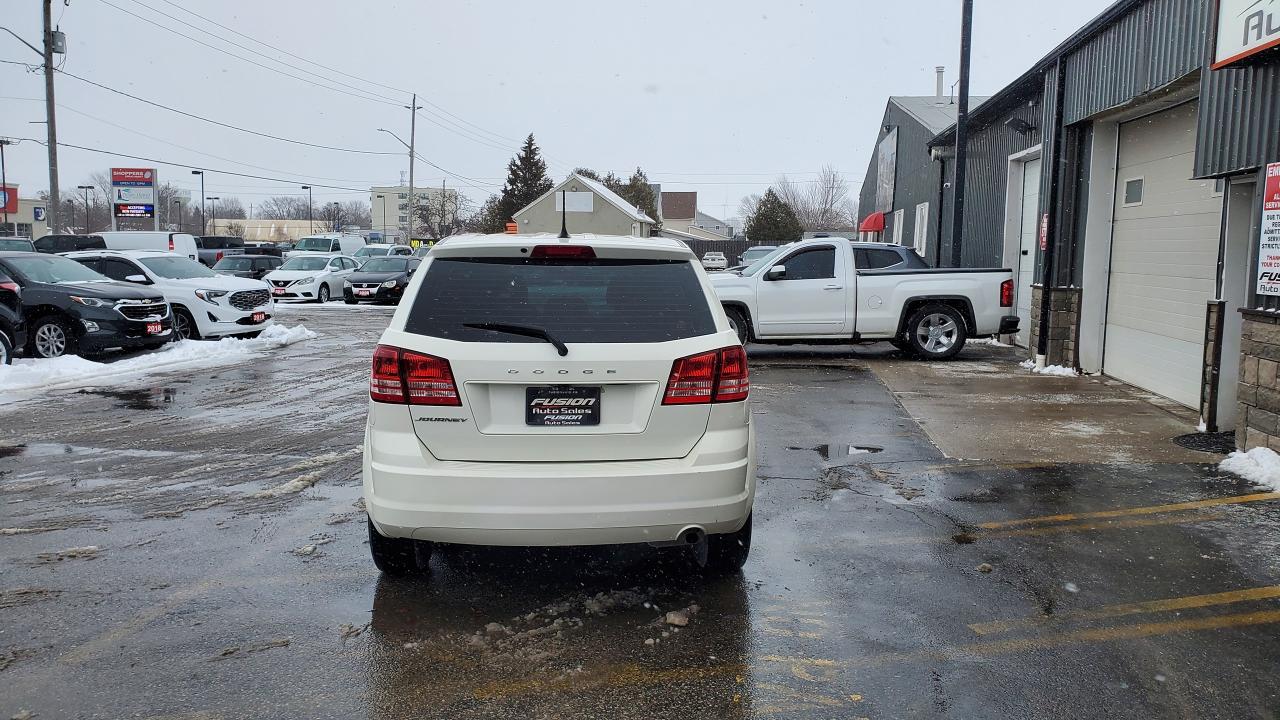 2016 Dodge Journey Canada Value Pkg-7 PASS THIRD ROW Photo2