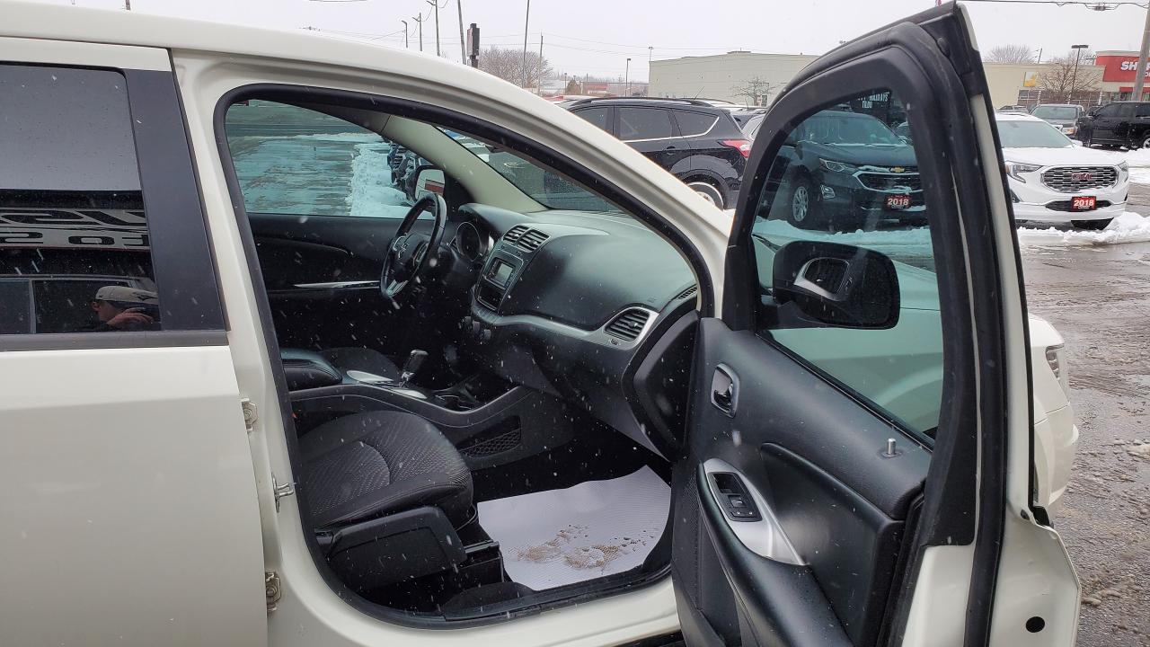 2016 Dodge Journey Canada Value Pkg-7 PASS THIRD ROW Photo