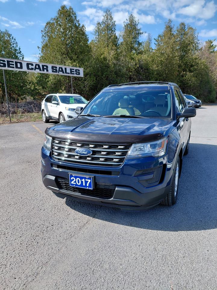 2017 Ford Explorer Base - Photo #1