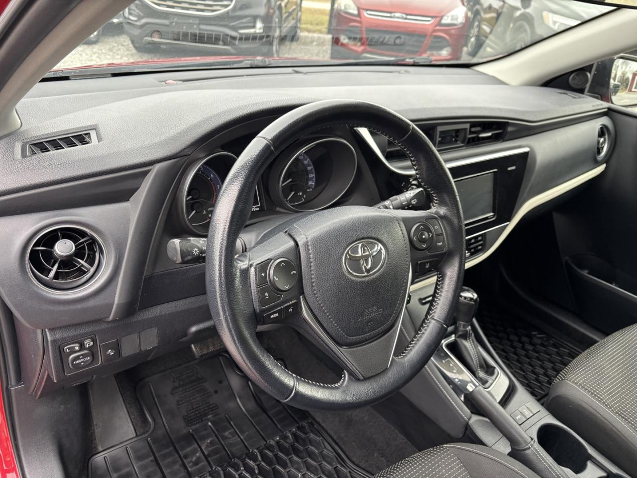 2018 Toyota Corolla IM 6M Photo