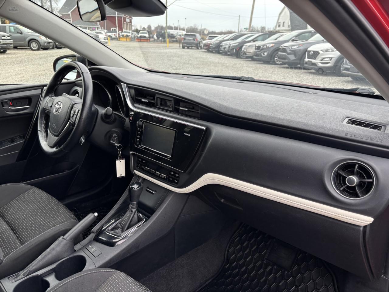 2018 Toyota Corolla IM 6M Photo