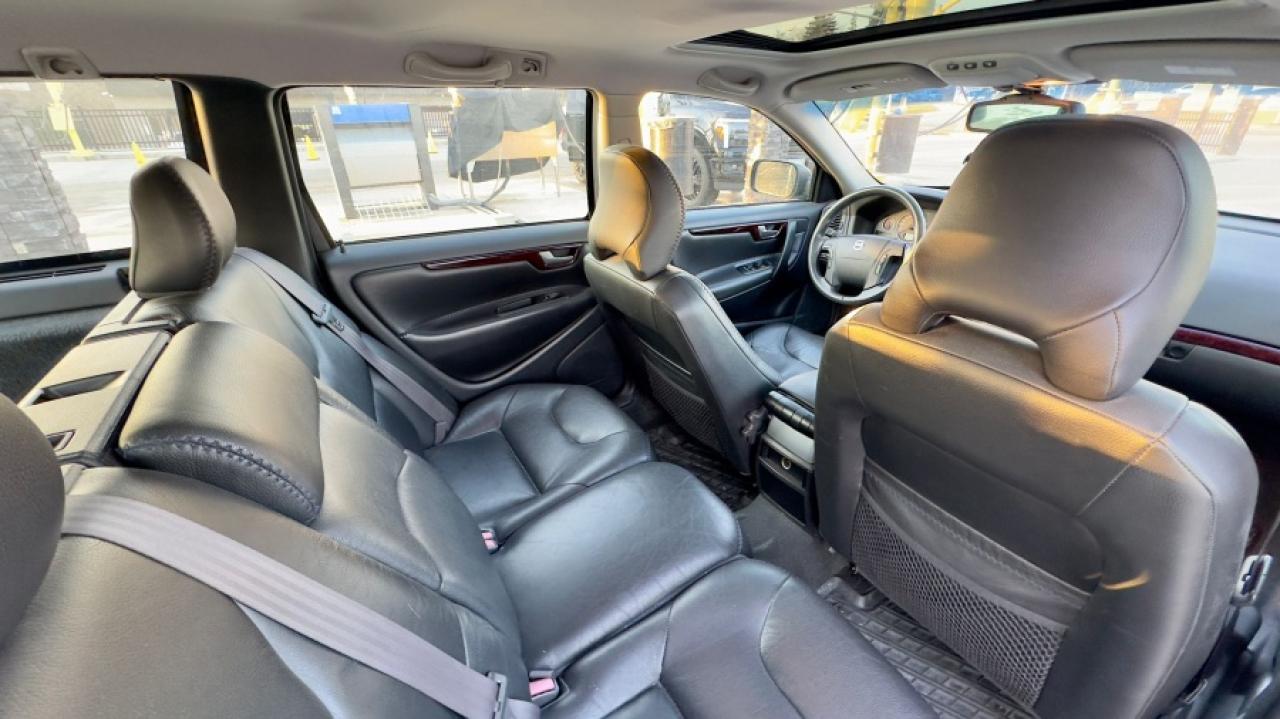 2004 Volvo XC70 * AS IS * " Photo