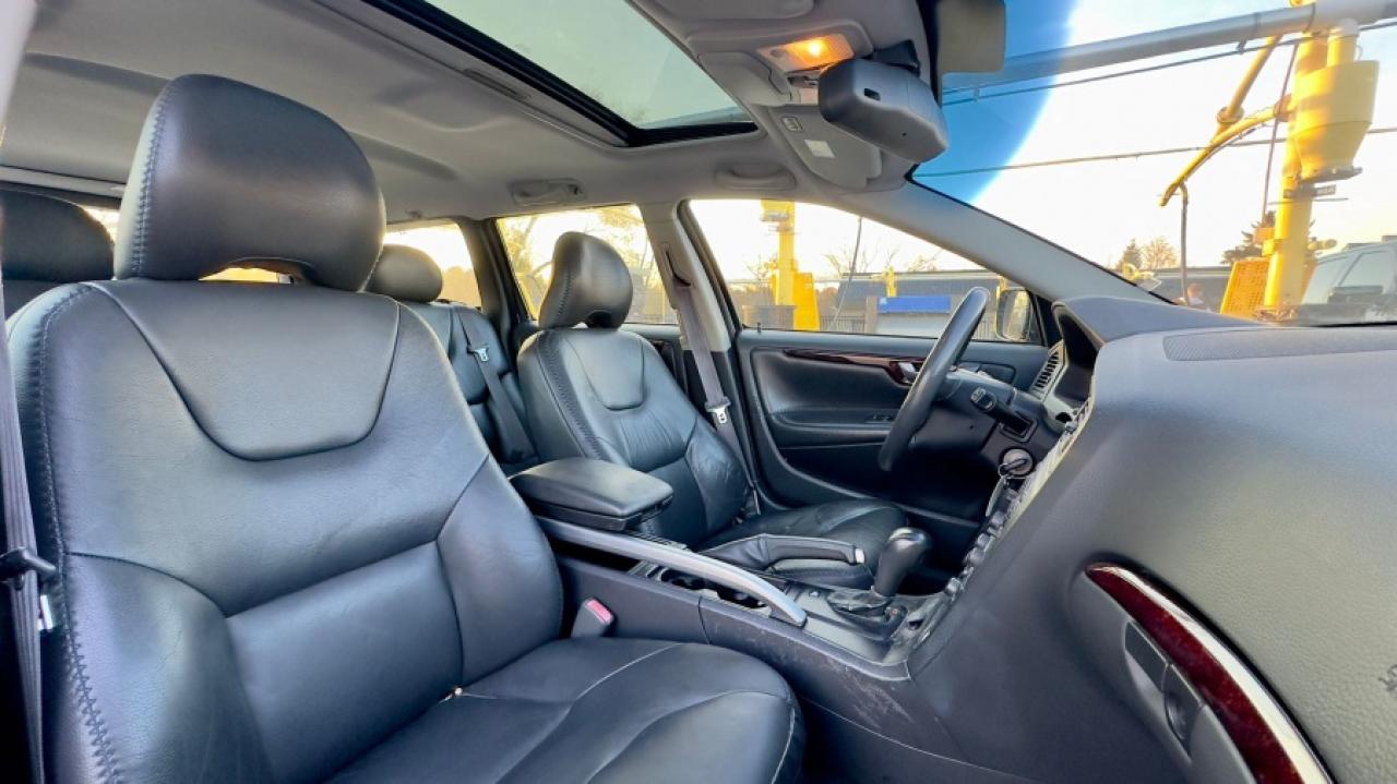 2004 Volvo XC70 * AS IS * " Photo