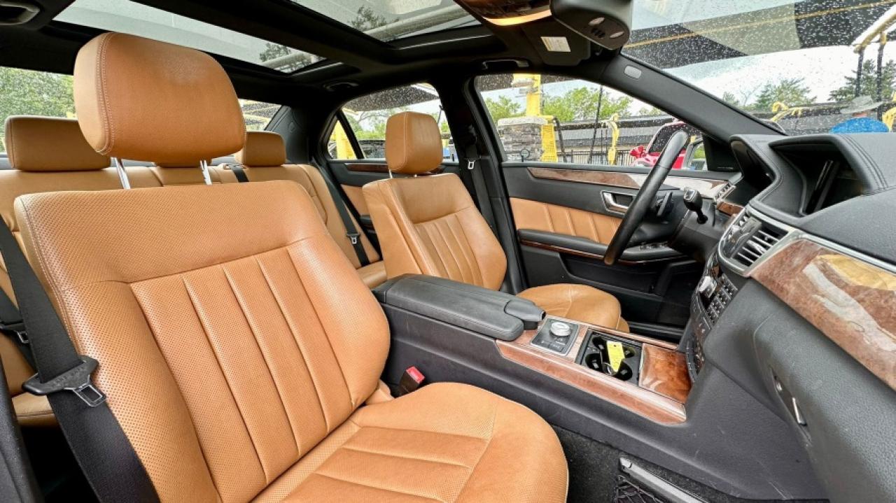 2012 Mercedes-Benz E-Class 550* DEALER SERVICED * AWD * LOW KM " Photo