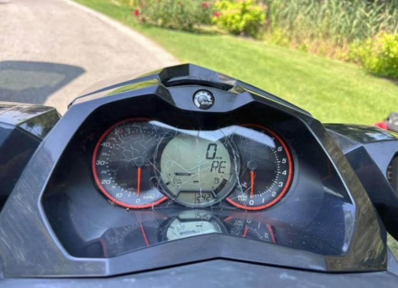 2013 Seadoo WAKE 155 " Photo3