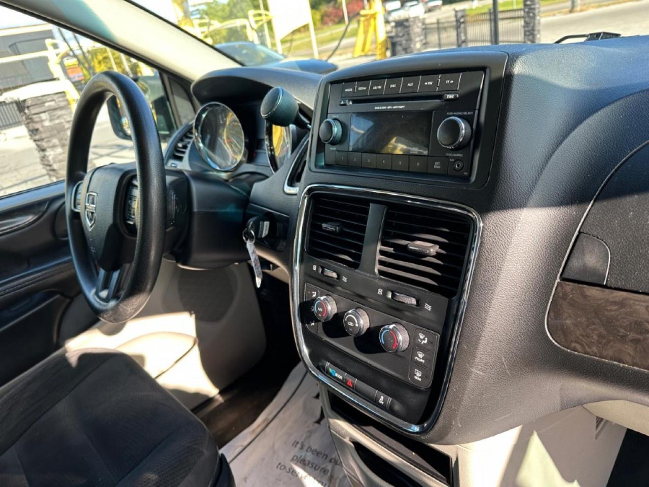 2018 Dodge Grand Caravan * NO ACCIDENTS * V6 * MUST SEE NO ACCIDENTS Photo